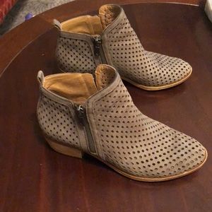 Lucky Brand Basonta perforated cashew booties - 7